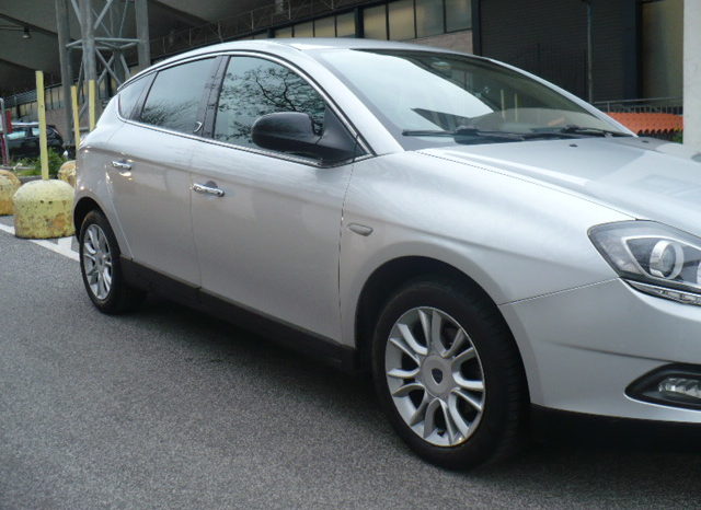 Lancia Delta 1.6 MJT ORO 120 CV NAVI AUTOMATICA! pieno
