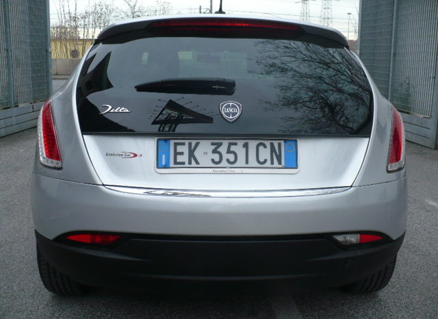 Lancia Delta 1.6 MJT ORO 120 CV NAVI AUTOMATICA! pieno