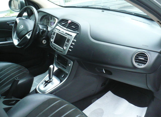 Lancia Delta 1.6 MJT ORO 120 CV NAVI AUTOMATICA! pieno